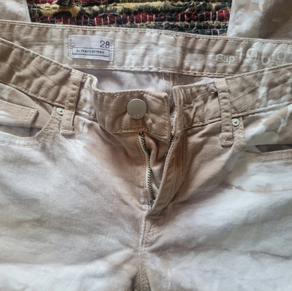 Jeans - Picture 3 of 5